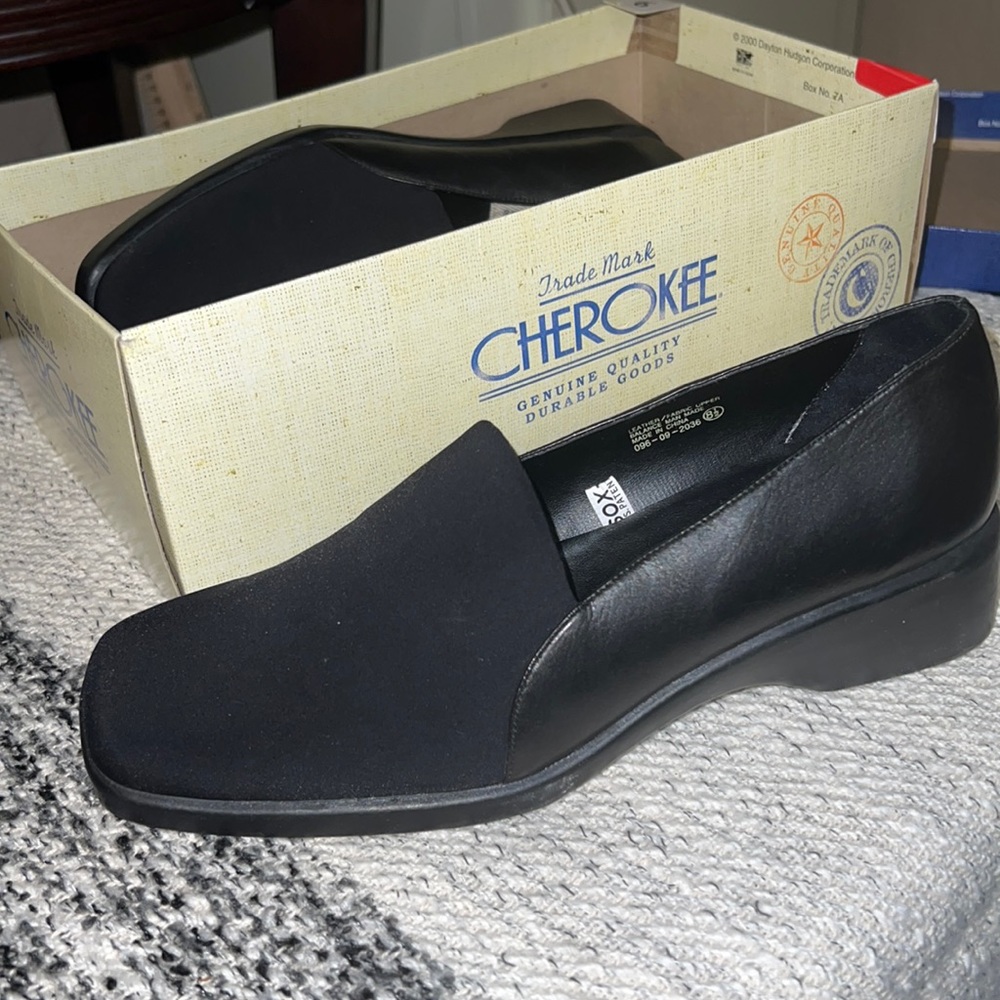 Cherokee Leather Formal and Casual Heels - Picture 1 of 4